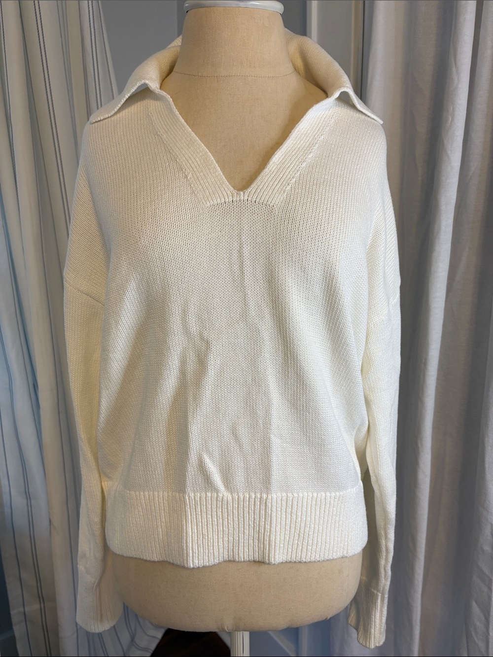 Old Navy Ivory V-Neck Collared Knit Sweater